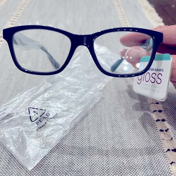 Foster Grant Accessories - NWT Tulla Blue Women’s Foster Grant Reading Glasses +2.75 NEW